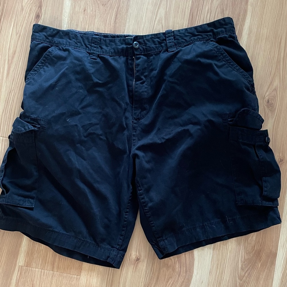 The Foundry Men’s Cargo Shorts Size 44